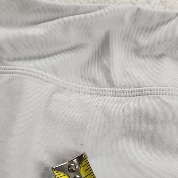 Nike White and Beige Sports Skort - Picture 5 of 7